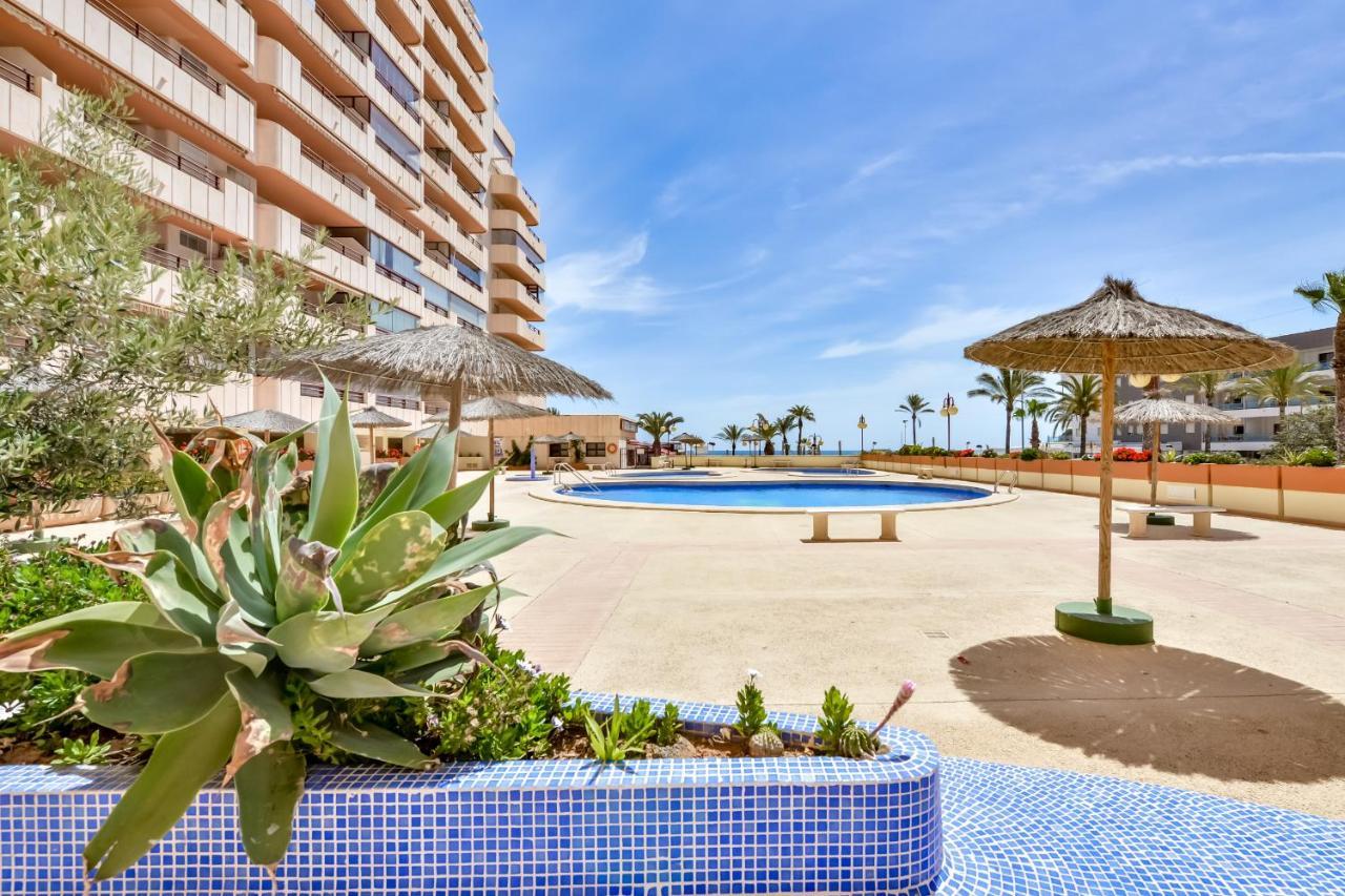 Apartamentos Zafiro Atico Кальпе Екстер'єр фото